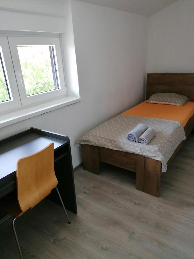 Sunflower Accommodation ليوبليانا المظهر الخارجي الصورة